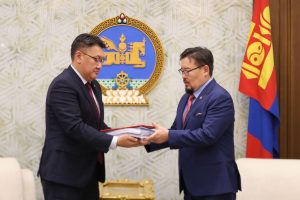 Read more about the article САНГИЙН САЙД Б.ЖАВХЛАН МОНГОЛ УЛСЫН 2023 ОНЫ ТӨСВИЙН ТӨСЛИЙГ ӨРГӨН БАРИЛАА