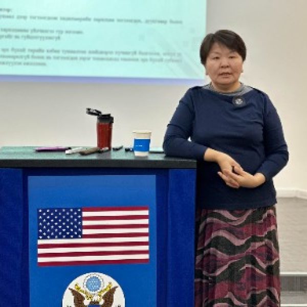 “ТӨРИЙН БАЙГУУЛЛАГЫН ШИЙДВЭР:ХУУЛЬ ХЭРЭГЛЭЭ” СЭДЭВТ СУРГАЛТАД ХАМРАГДЛАА.