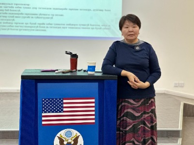 You are currently viewing “ТӨРИЙН БАЙГУУЛЛАГЫН ШИЙДВЭР:ХУУЛЬ ХЭРЭГЛЭЭ” СЭДЭВТ СУРГАЛТАД ХАМРАГДЛАА.